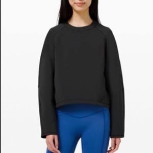 Lululemon AirWrap Crew NWT!